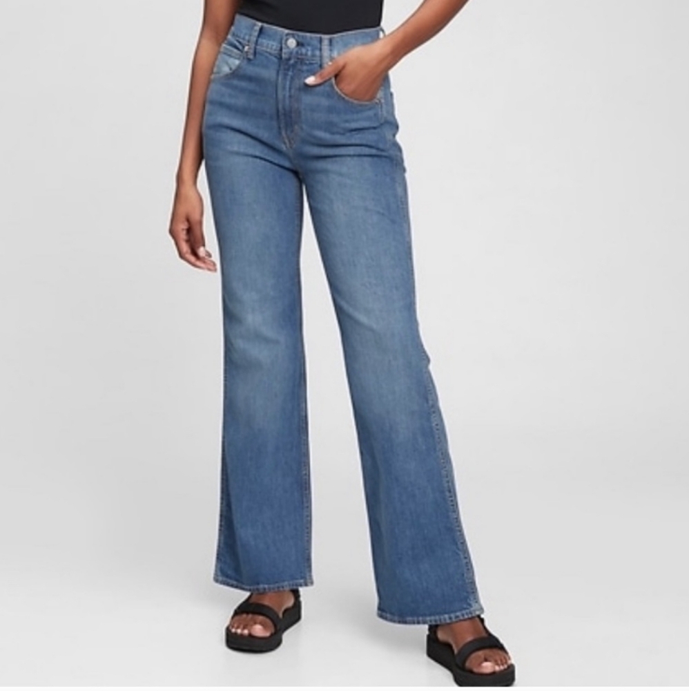 Vintage GAP High Waist Flare Leg Jeans Size 4 regular  90’s Y2K 28/30.5"